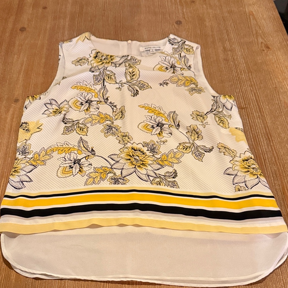 Rose + Olive Floral Sleeveless Top